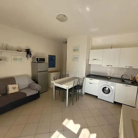 Apartament Sa Blu Del Mare 2 *
